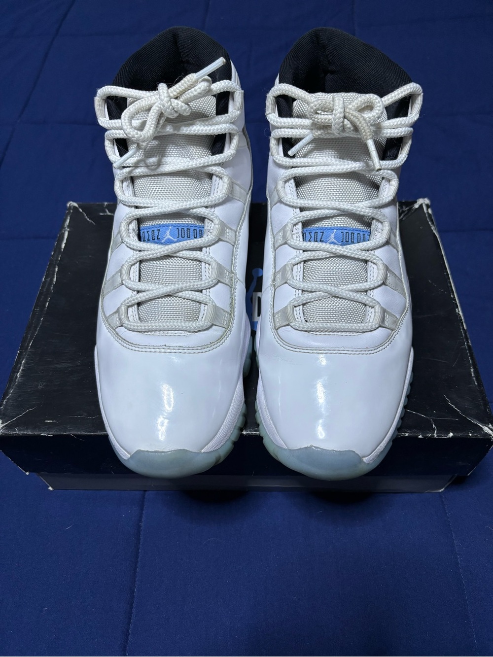 Jordan 11 Retro High Legend Blue 2024 
Size 11.5